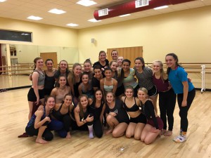 Kiesha with our senior level dancers after a GREAT CLASS!